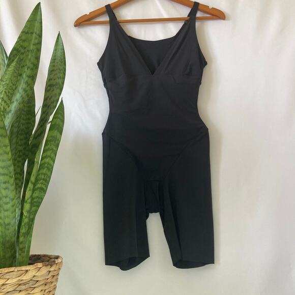 Maidenform Self Expressions| women's shapewear bodysuit - Picture 1 of 16